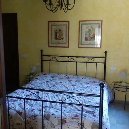 Cannobio: Gemutliche Ferienwohnung Mit Schonem Ausblick